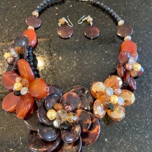 Beautiful brown necklace with matching earrings